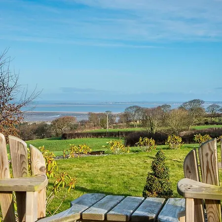 Finest Retreats - Sea Views Cottage Prestatyn Exterior photo