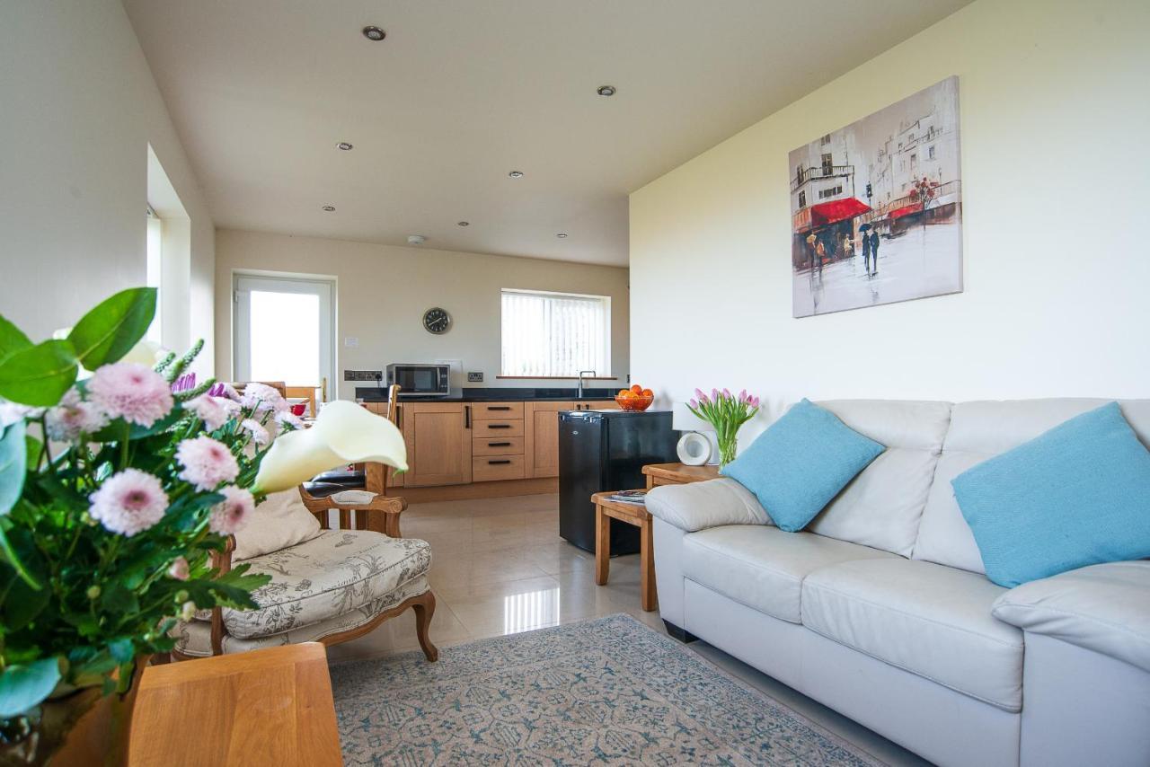 Finest Retreats - Sea Views *